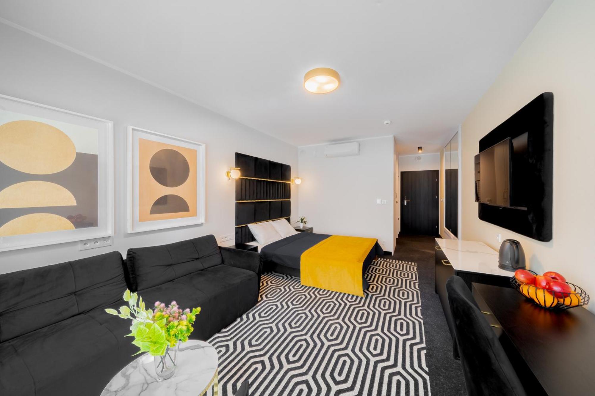 Lulu Apartments - Rosa - Studio Hotelowe Z Klimatyzacja I Konsola Ps4 - Solny Resort كولوبرزيغ المظهر الخارجي الصورة