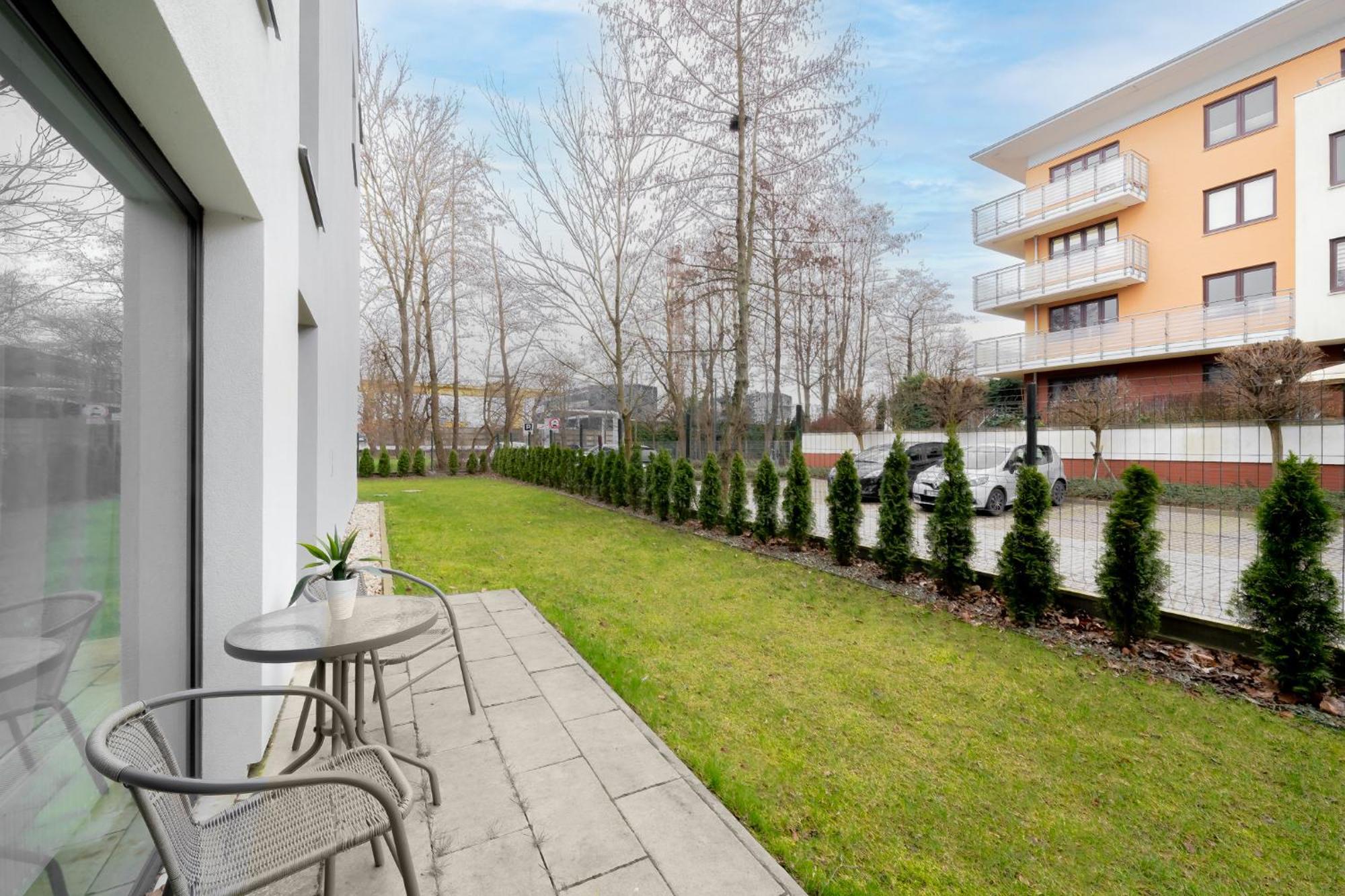 Lulu Apartments - Rosa - Studio Hotelowe Z Klimatyzacja I Konsola Ps4 - Solny Resort كولوبرزيغ المظهر الخارجي الصورة
